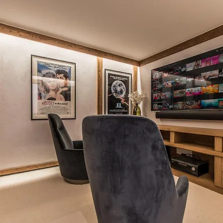 De Luxe Avec Cheminee, Jacuzzi Et Hammam, Skis Aux Pieds - Meribel - Fr-1-613-84 Apartment